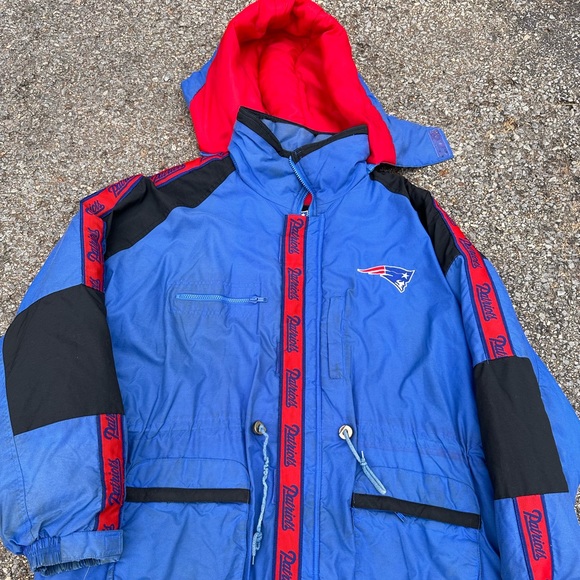 American Vintage Other - New England Patriots VTG Puffer Coat W/Hood